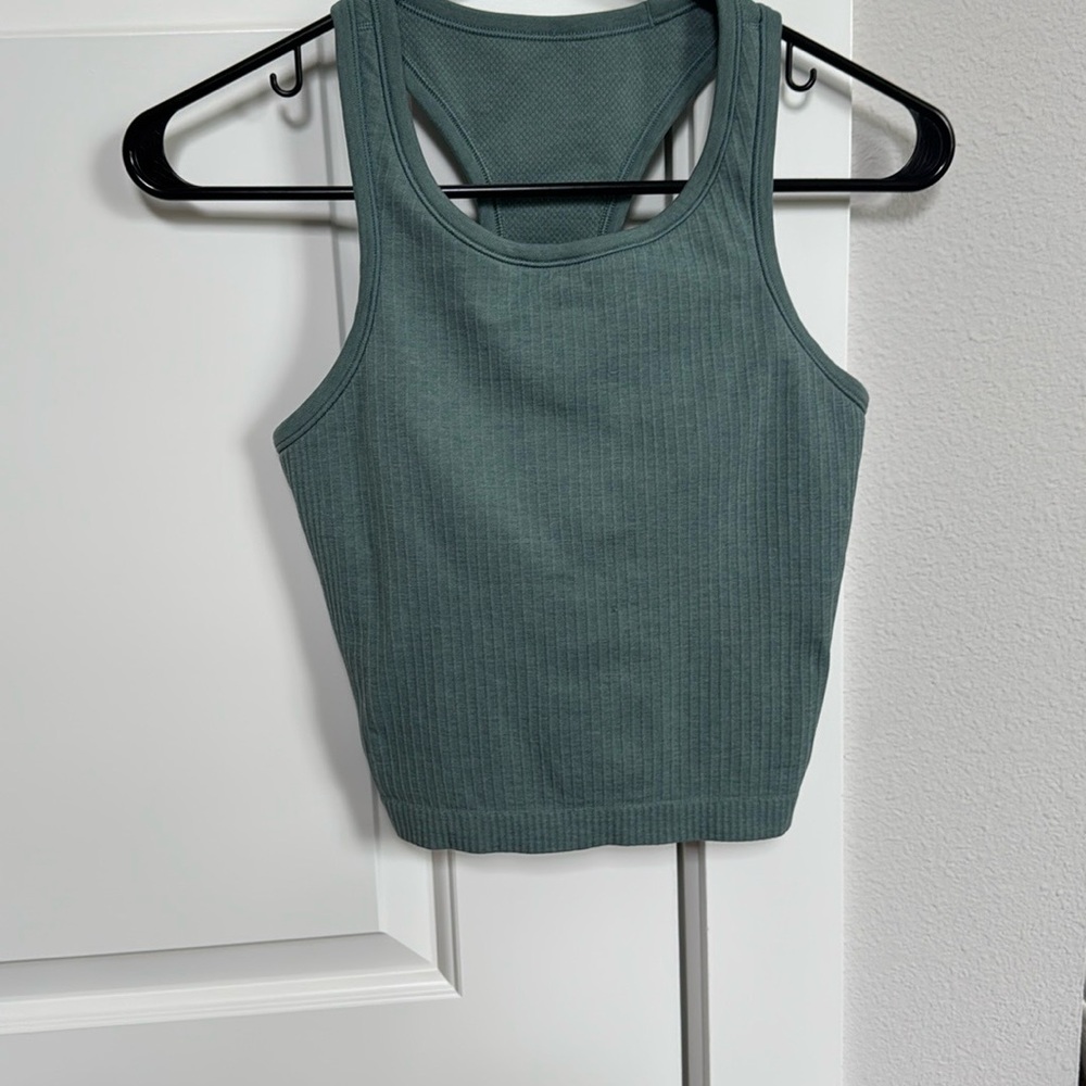 Lululemon tank bundle